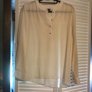 Covington size L Cream Blouse- Like New